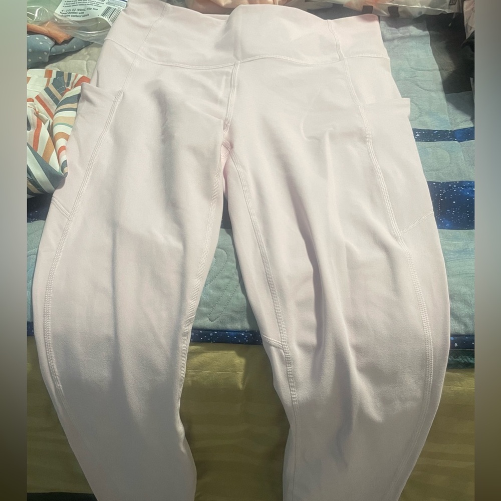 Fabletics 7/8 Light pink leggings